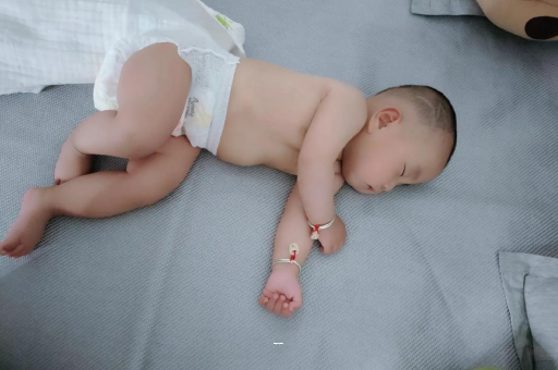 南安宝宝突然很多眼屎